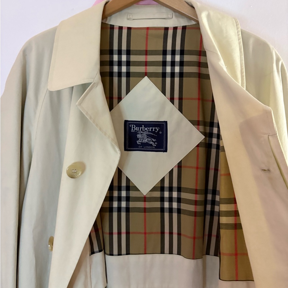 Means Burberry Cream Trench Coat with Check Lining